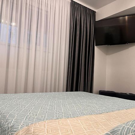 White & Silver Luxury Apartament Krajowa Zewnętrze zdjęcie